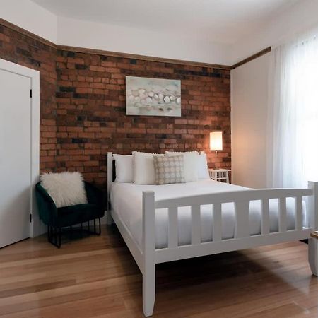 Cosy Accommodation Moments From The Centre Of Town With Wifi Launceston Exterior foto