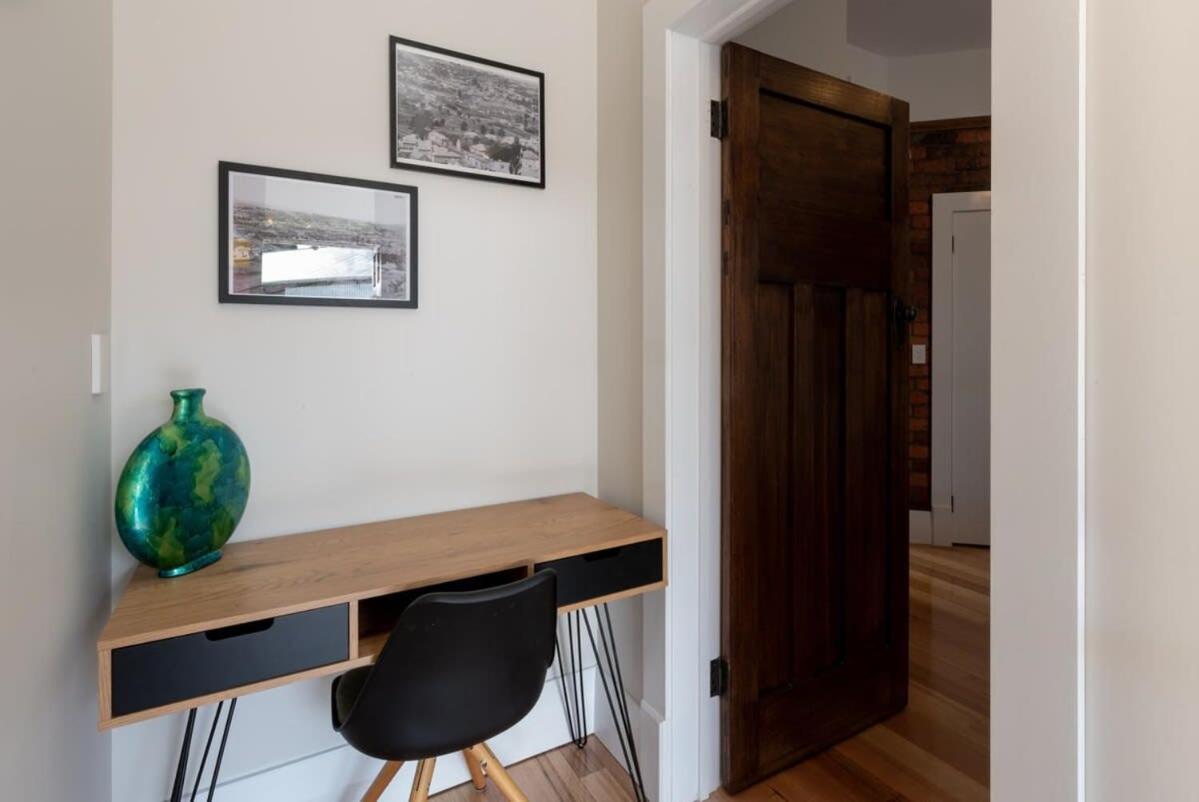 Cosy Accommodation Moments From The Centre Of Town With Wifi Launceston Exterior foto