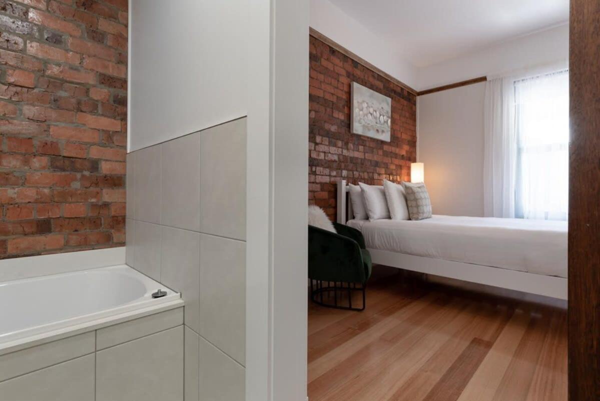 Cosy Accommodation Moments From The Centre Of Town With Wifi Launceston Exterior foto