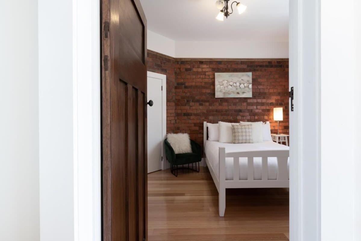 Cosy Accommodation Moments From The Centre Of Town With Wifi Launceston Exterior foto